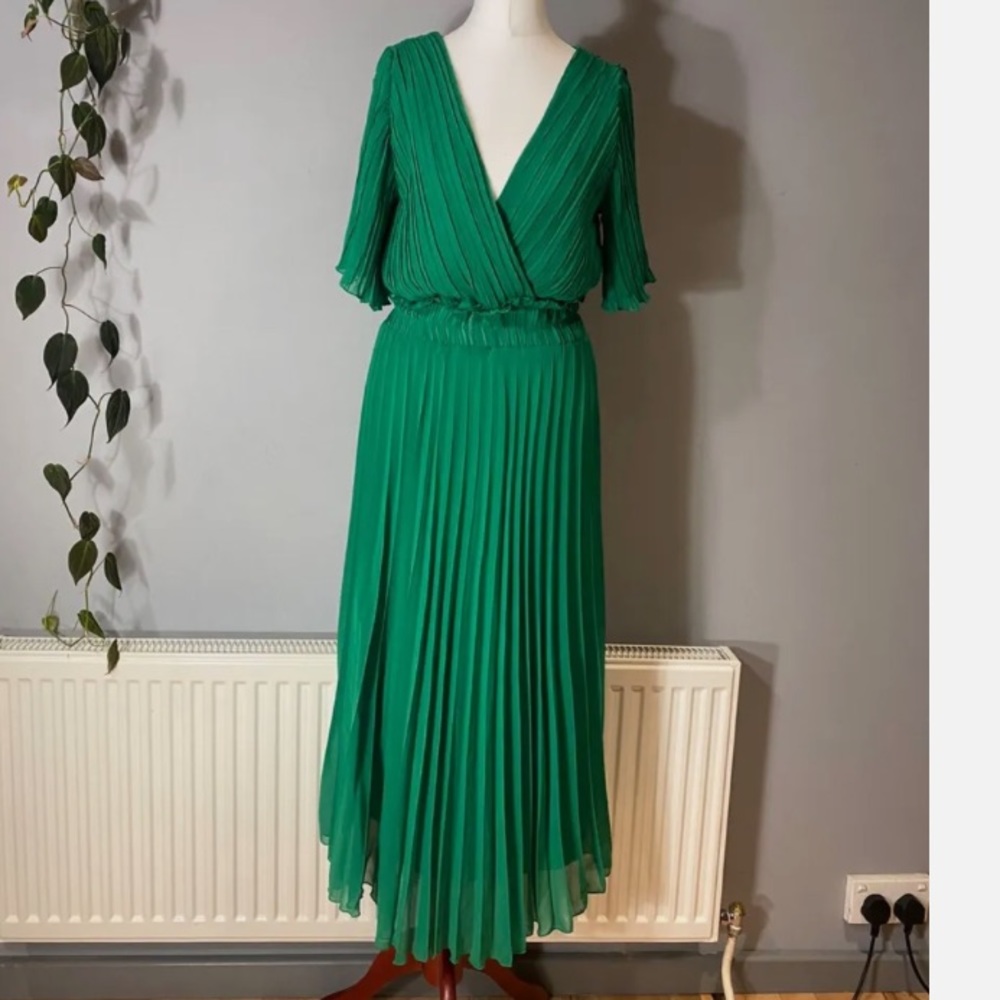 Zara Green Pleated Midi Dress